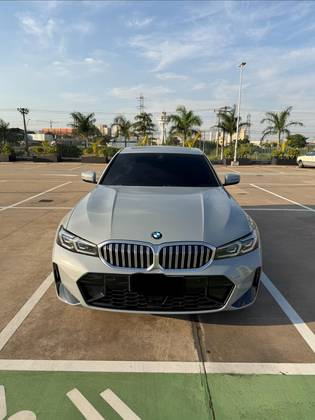 BMW 320i 2.0 16V TURBO FLEX M SPORT AUTOMÁTICO BMW 320i 2.0 16V TURBO FLEX M SPORT AUTOMÁTICO